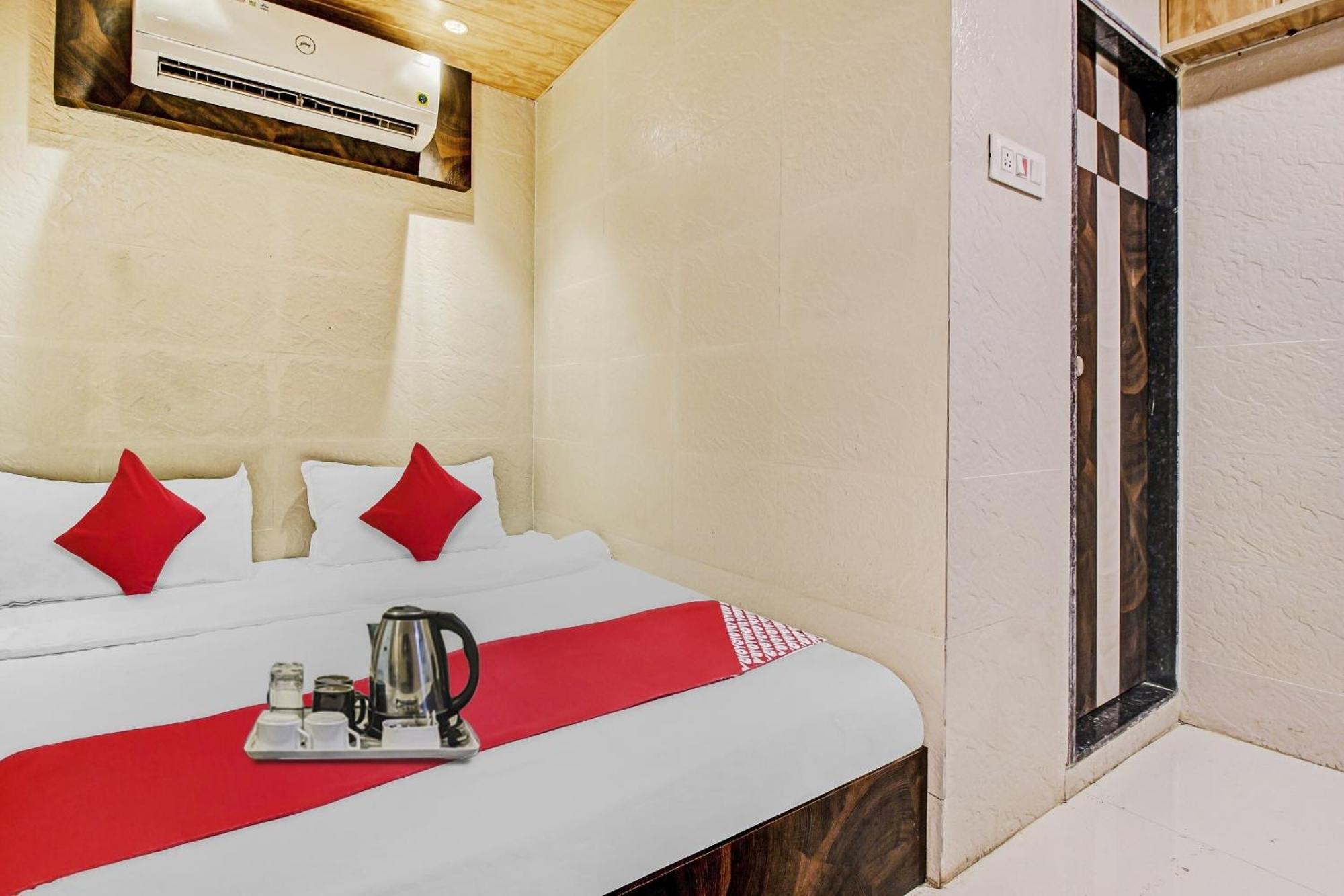 Hotel Ambedkar Kalyān 外观 照片